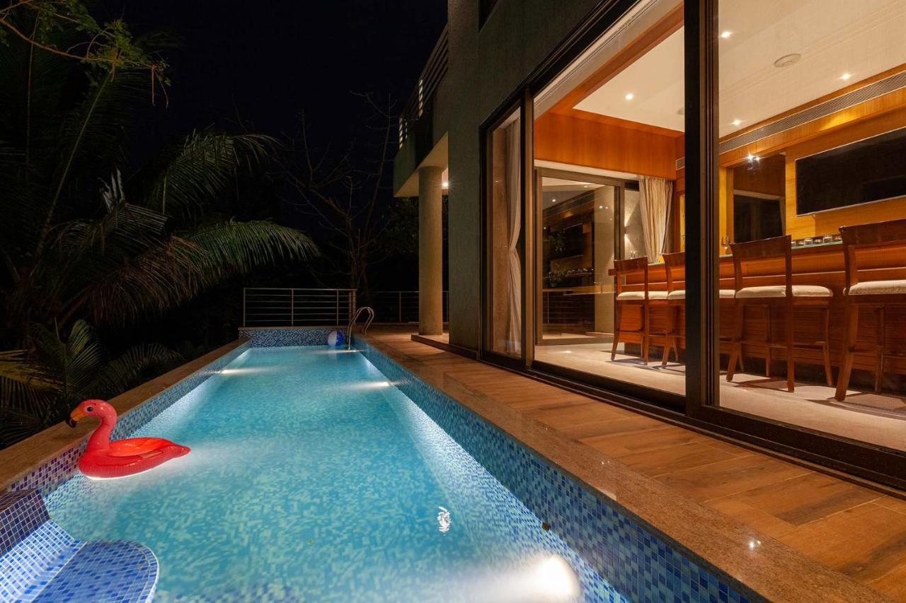 The Blue Horizon By Stayvista - Featuring A Beach-View Villa With A Swimming Pool, Indoor Games, And A Relaxing Balcony Alībāg Exterior photo